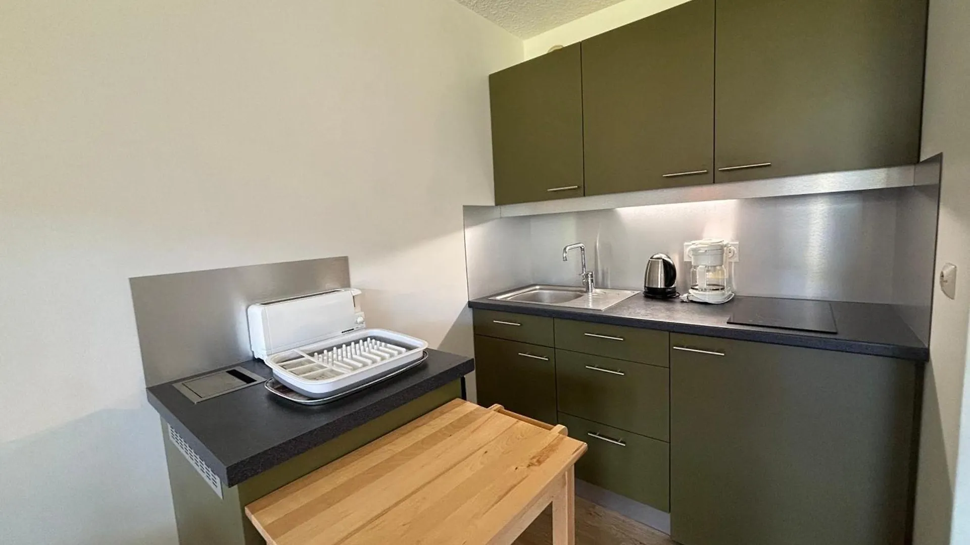 Studio Renove A Autrans, 4 Pers, Balcon, Parking Prive, Proche Centre Et Pistes Ski - Fr-1-737-28 0*, Autrans-Meaudre-en-Vercors